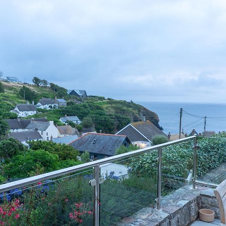 Spinnaker Cadgwith Holiday Home ภายนอก รูปภาพ