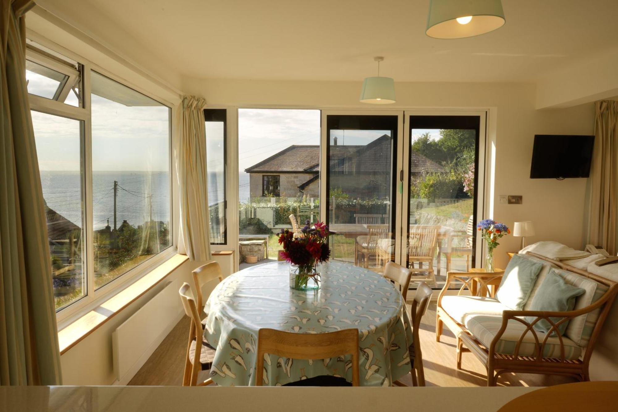 Spinnaker Cadgwith Holiday Home ภายนอก รูปภาพ