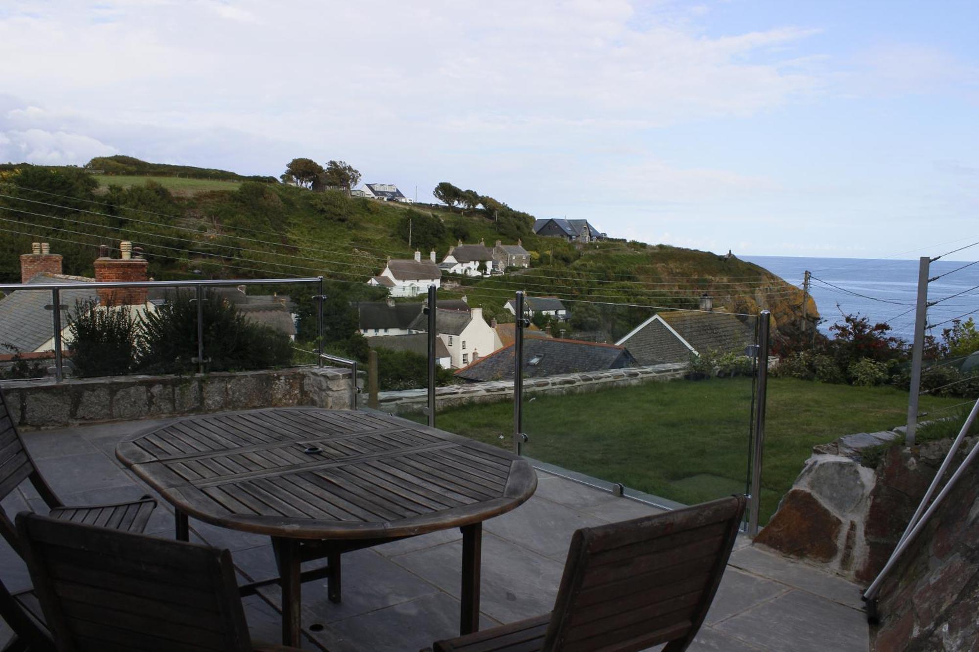 Spinnaker Cadgwith Holiday Home ภายนอก รูปภาพ